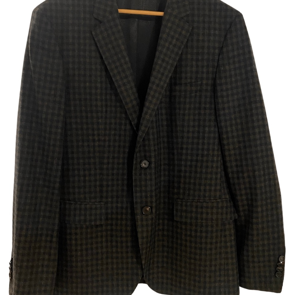 Hugo Boss blazer. Small checker pattern.